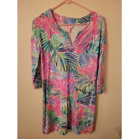 XS Lilly Pulitzer Scarlet Macaw Joyce Shift in EUC - Picture 3 of 7